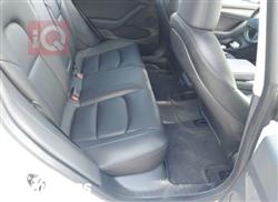 تسلا موديل 3